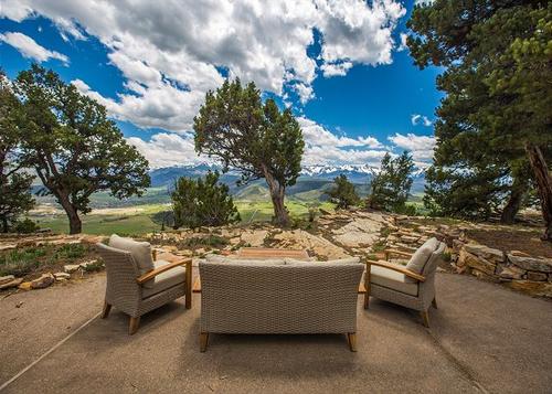 Stunning Mountain Home with Spectacular Views - Access to Trails
